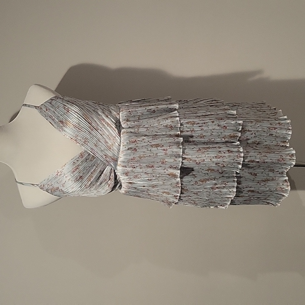 Lulu's metallic tiered floral cocktail dress, large